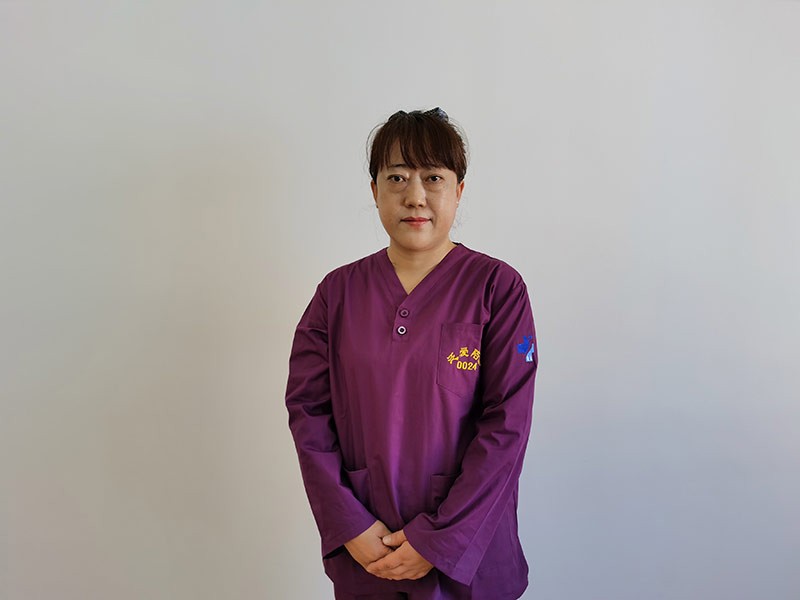 邱忠英